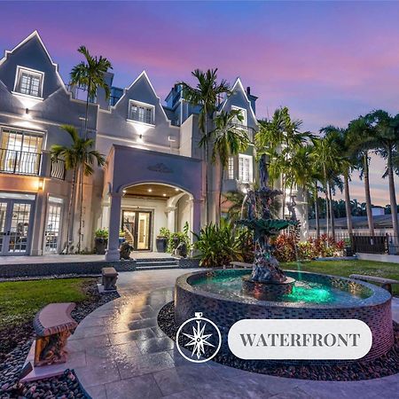 The Modern Castle Canal View Access Rooftop Living Greenhouse Vlllas Fort Lauderdale Exteriör bild