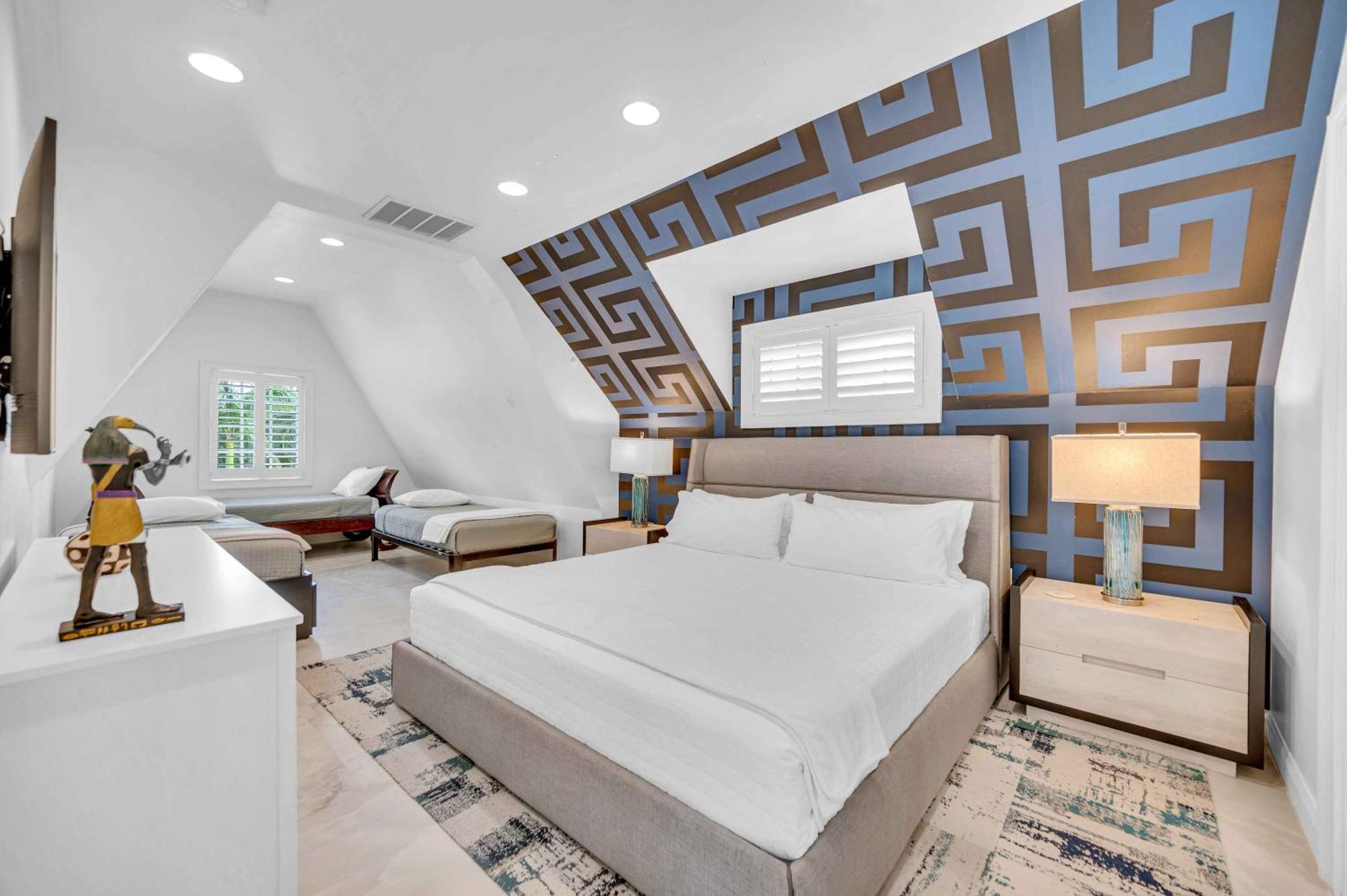 The Modern Castle Canal View Access Rooftop Living Greenhouse Vlllas Fort Lauderdale Exteriör bild